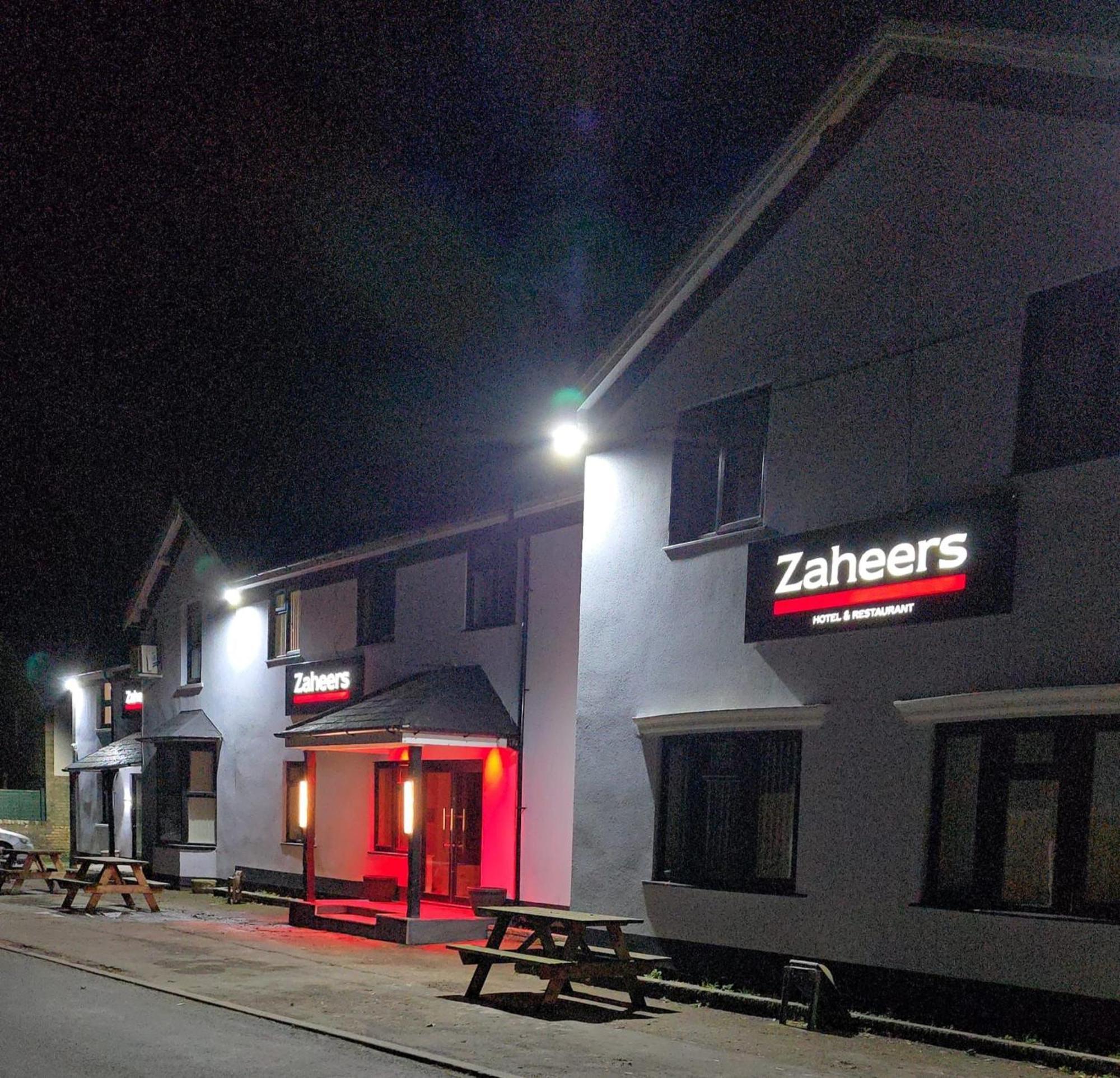 Zaheer'S Hotel 鲍多克 外观 照片
